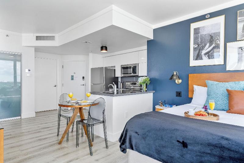 Miami Vacation Rentals Coconut Grove image