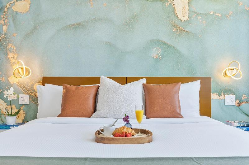 Miami Vacation Rentals Coconut Grove image