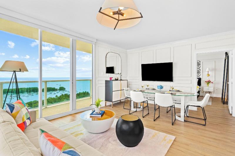 Miami Vacation Rentals Coconut Grove image