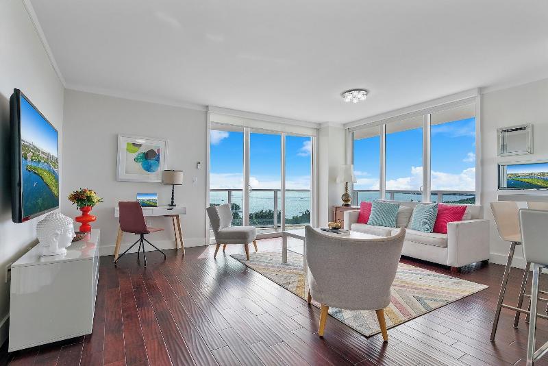 Miami Vacation Rentals Coconut Grove image