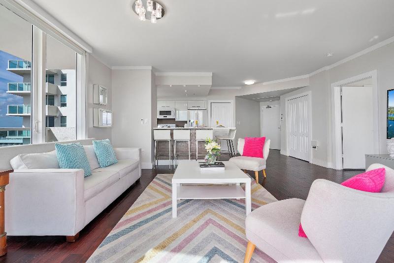 Miami Vacation Rentals Coconut Grove image