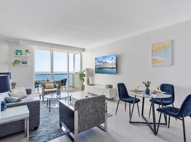 Miami Vacation Rentals Coconut Grove image