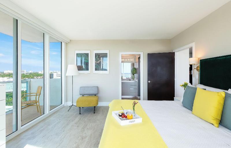Miami Vacation Rentals Coconut Grove image