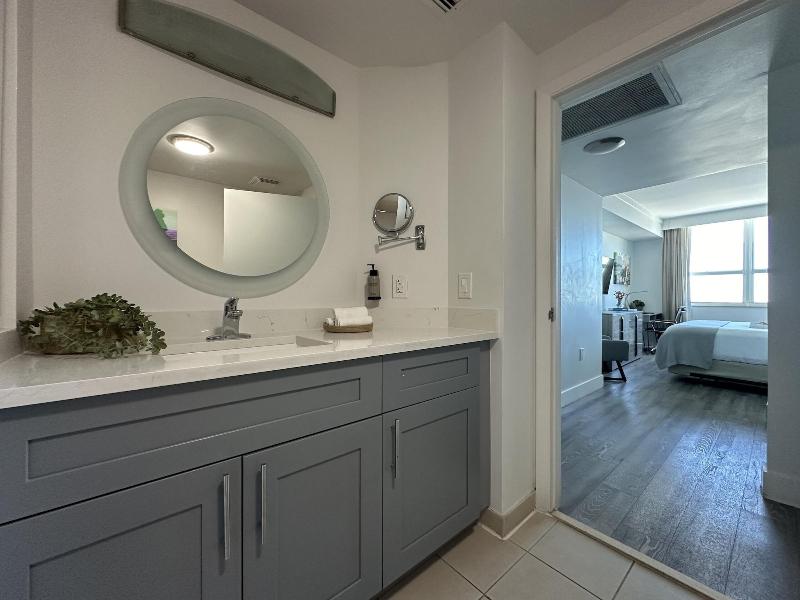 Miami Vacation Rentals Coconut Grove image