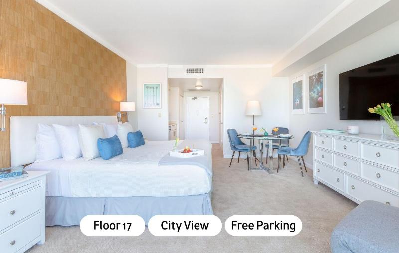 Miami Vacation Rentals Coconut Grove image