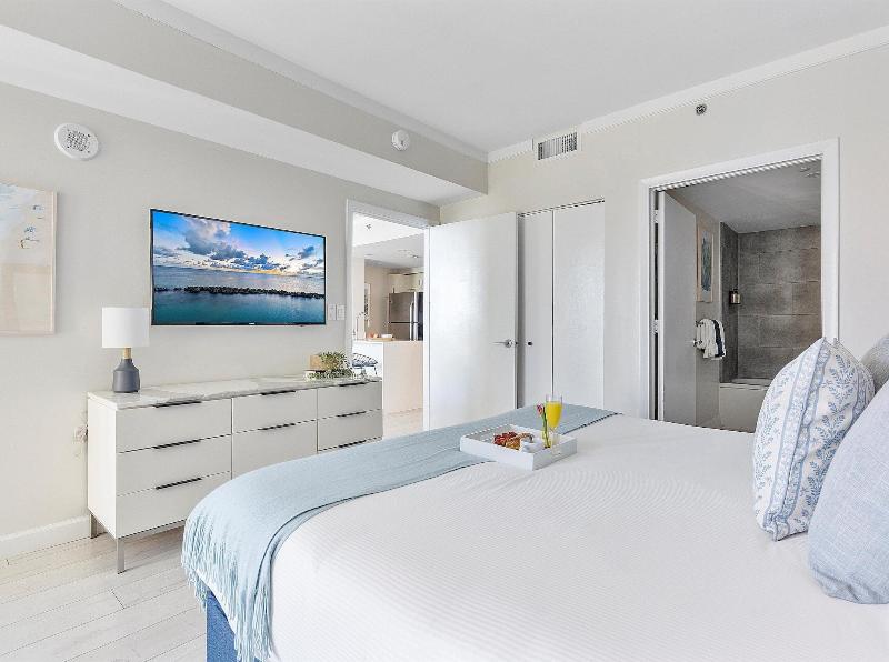 Miami Vacation Rentals Coconut Grove image