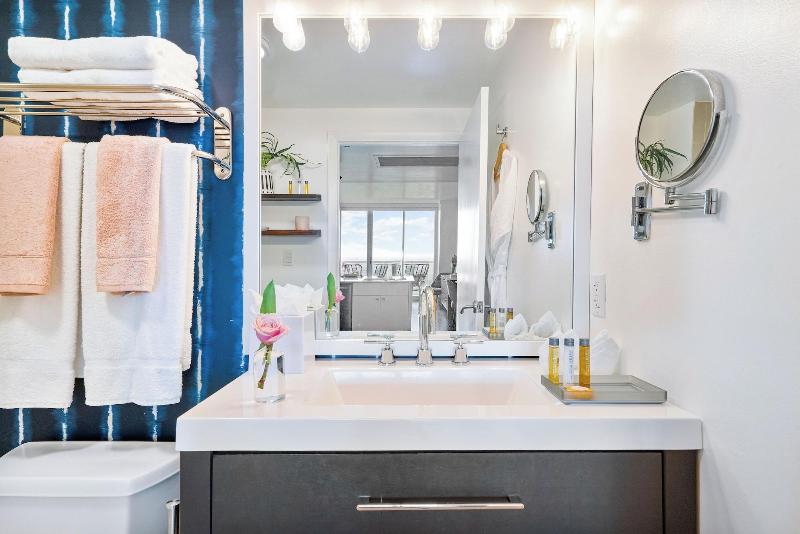 Miami Vacation Rentals Coconut Grove image