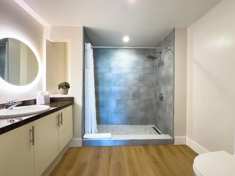 Miami Vacation Rentals Coconut Grove image