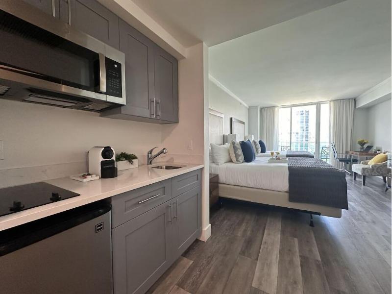 Miami Vacation Rentals Coconut Grove image