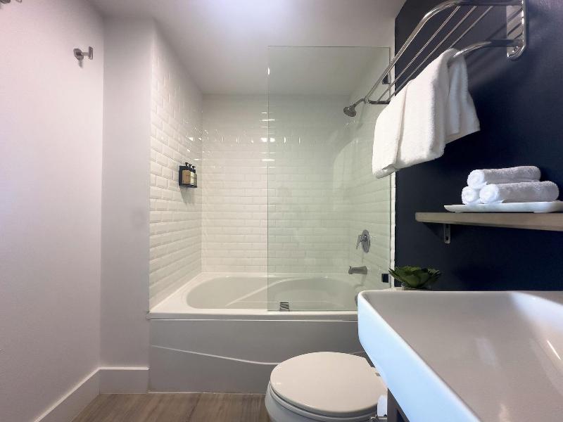 Miami Vacation Rentals Coconut Grove image