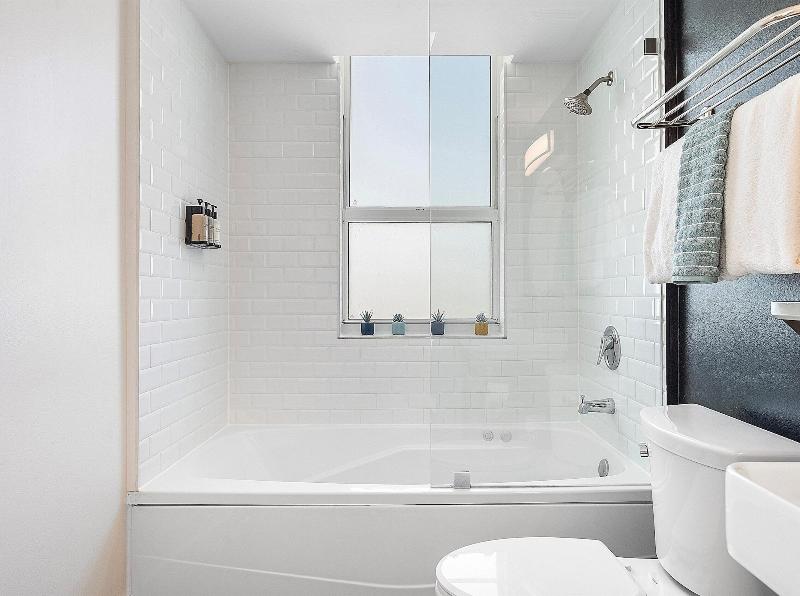 Miami Vacation Rentals Coconut Grove image