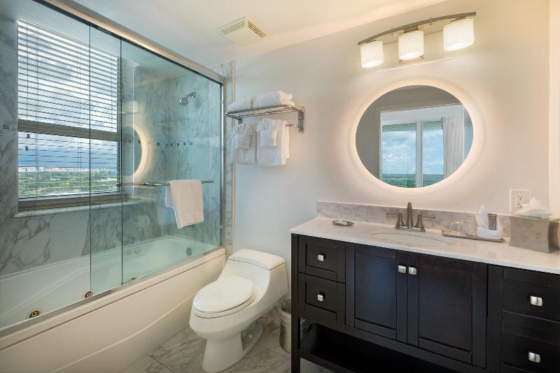 Miami Vacation Rentals Coconut Grove image