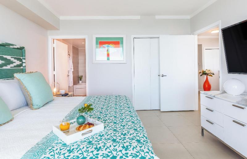 Miami Vacation Rentals Coconut Grove image