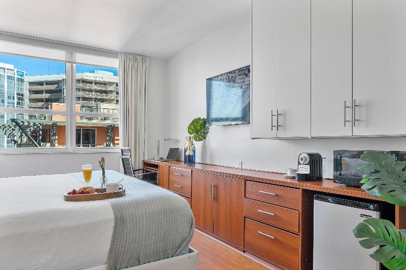 Miami Vacation Rentals Coconut Grove image