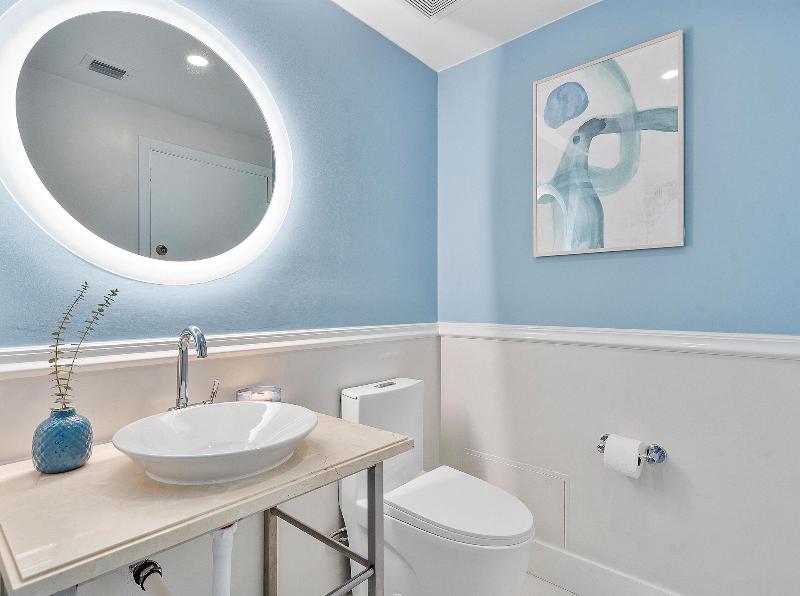 Miami Vacation Rentals Coconut Grove image