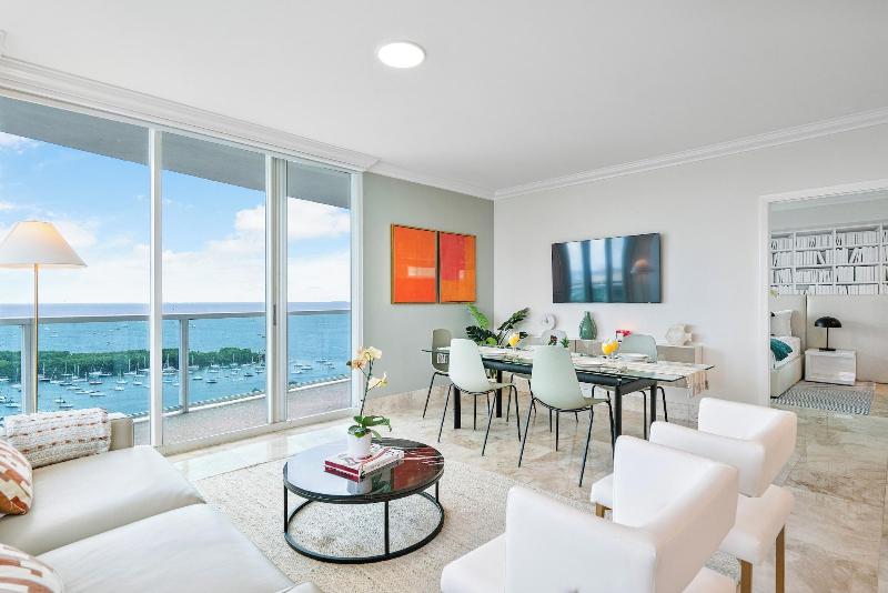 Miami Vacation Rentals Coconut Grove image