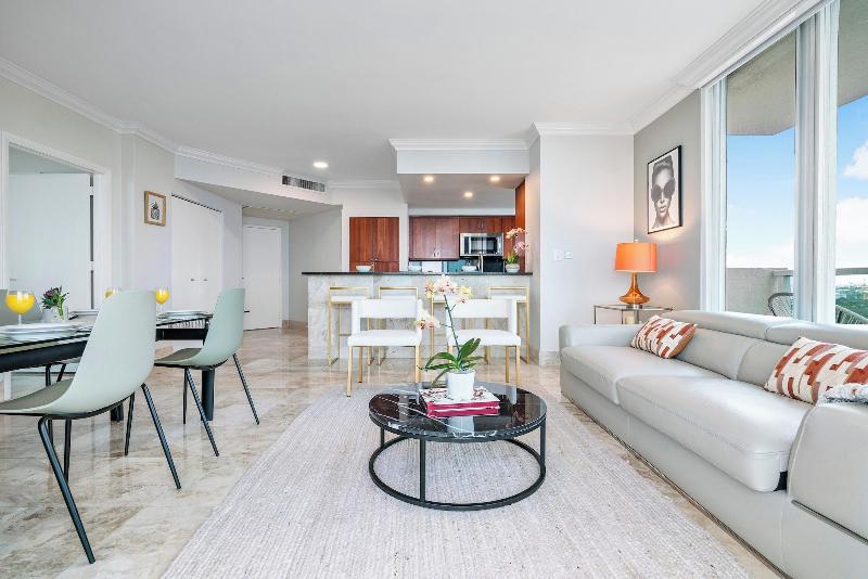 Miami Vacation Rentals Coconut Grove image