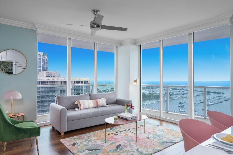Miami Vacation Rentals Coconut Grove image