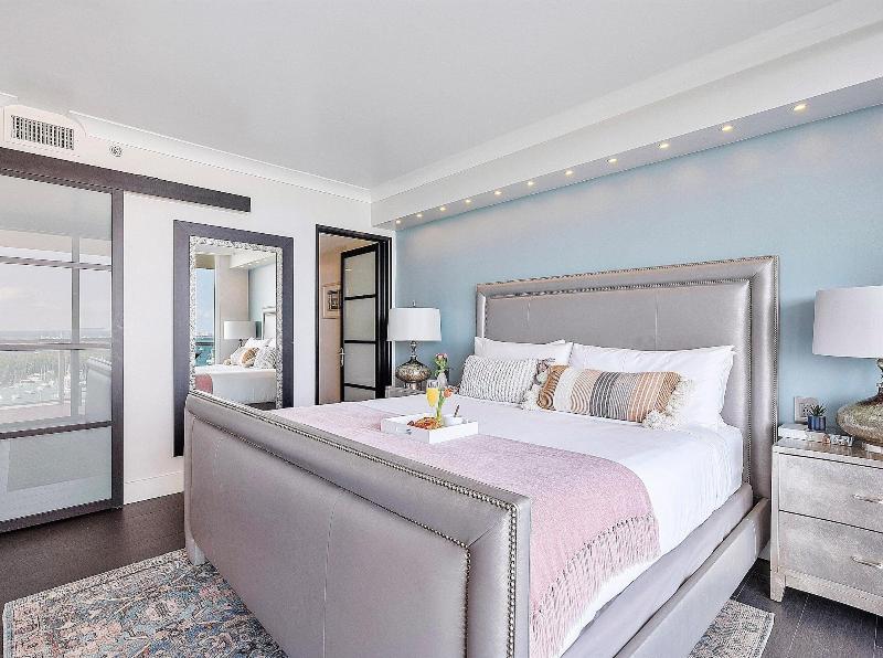Miami Vacation Rentals Coconut Grove image