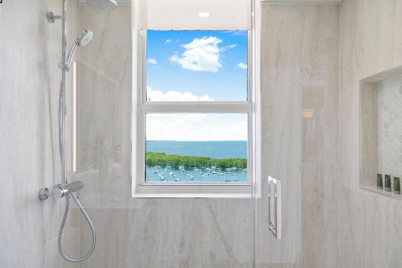 Miami Vacation Rentals Coconut Grove image