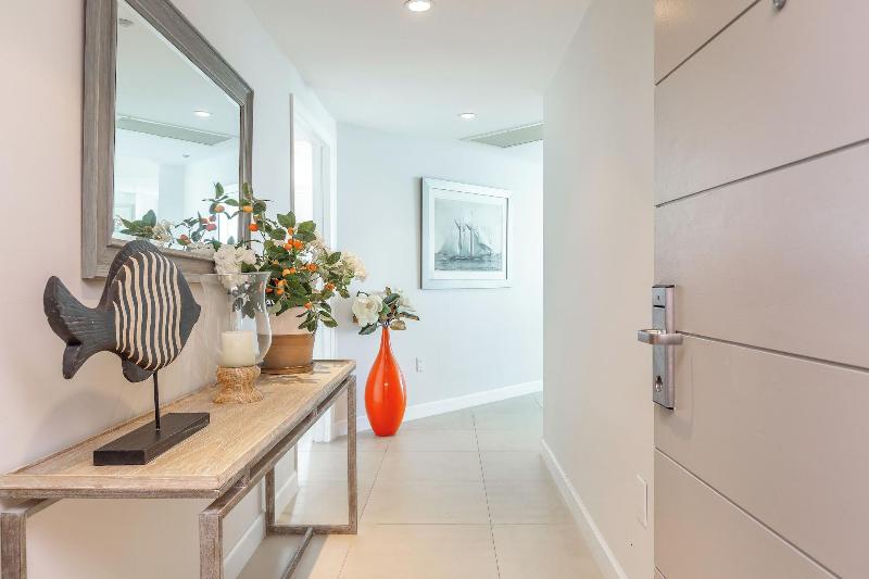Miami Vacation Rentals Coconut Grove image