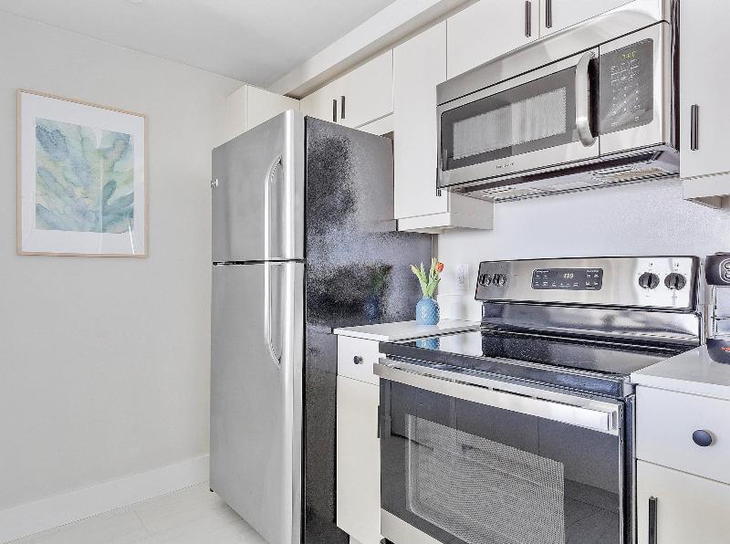 Miami Vacation Rentals Coconut Grove image