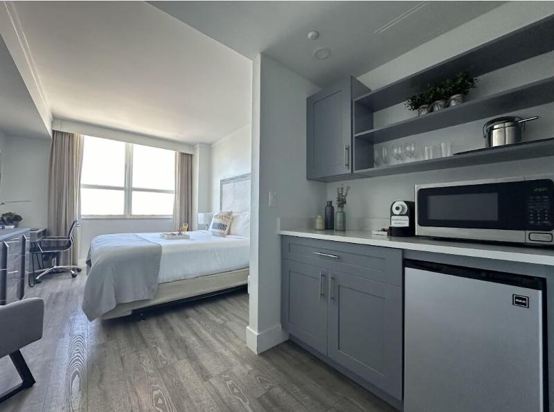 Miami Vacation Rentals Coconut Grove image