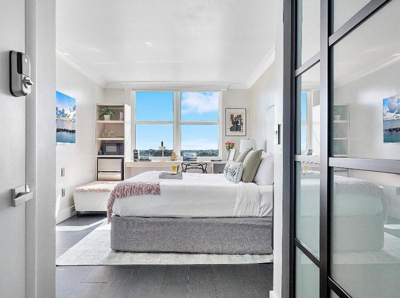Miami Vacation Rentals Coconut Grove image