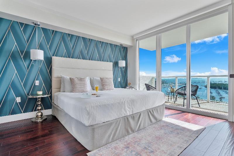 Miami Vacation Rentals Coconut Grove image