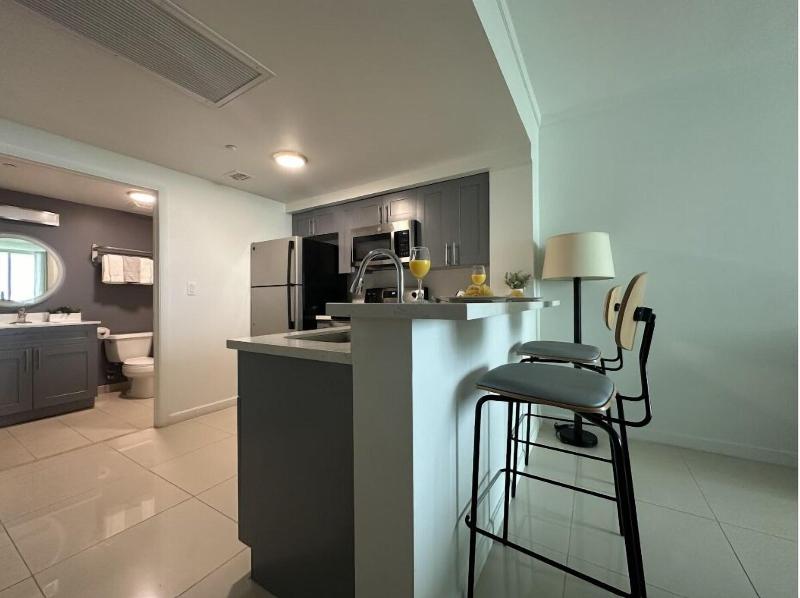 Miami Vacation Rentals Coconut Grove image