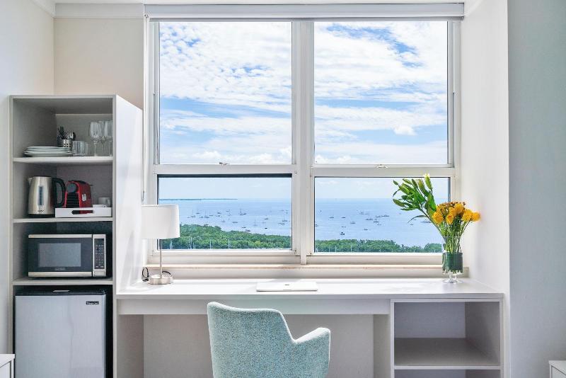 Miami Vacation Rentals Coconut Grove image