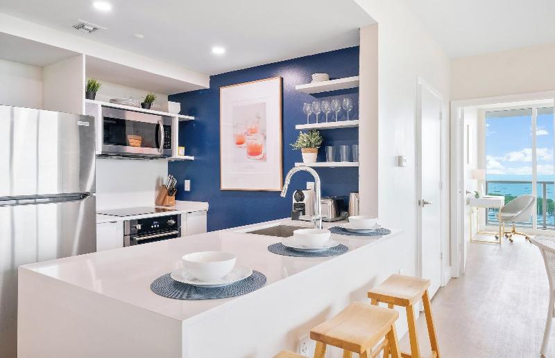Miami Vacation Rentals Coconut Grove image