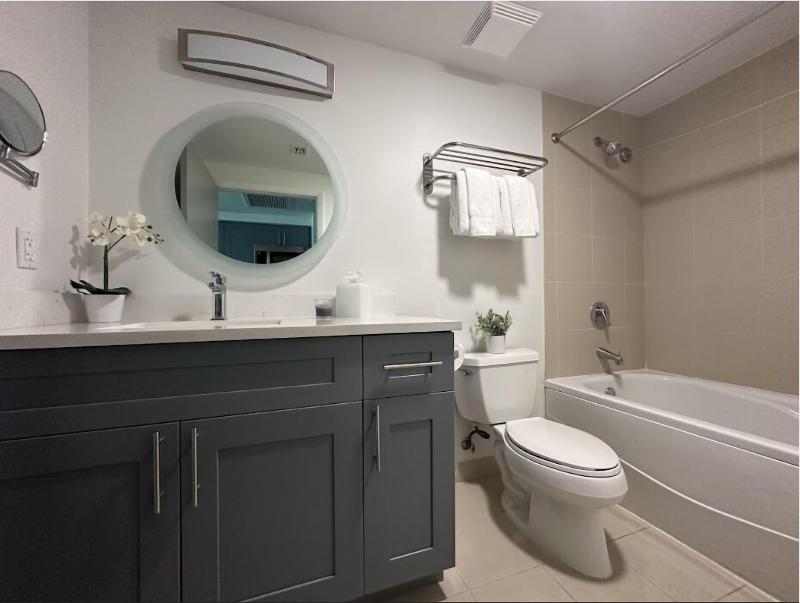Miami Vacation Rentals Coconut Grove image