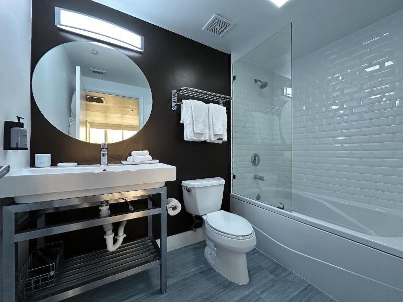 Miami Vacation Rentals Coconut Grove image
