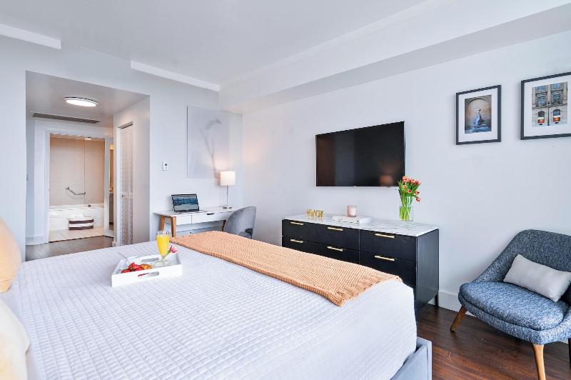 Miami Vacation Rentals Coconut Grove image