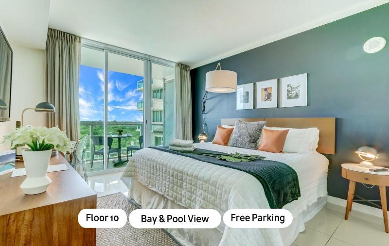 Miami Vacation Rentals Coconut Grove image
