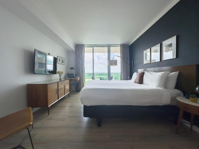 Miami Vacation Rentals Coconut Grove image