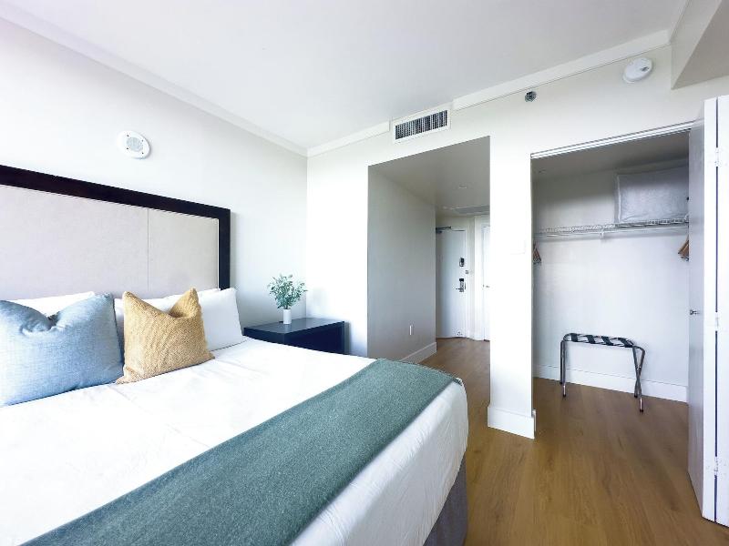 Miami Vacation Rentals Coconut Grove image