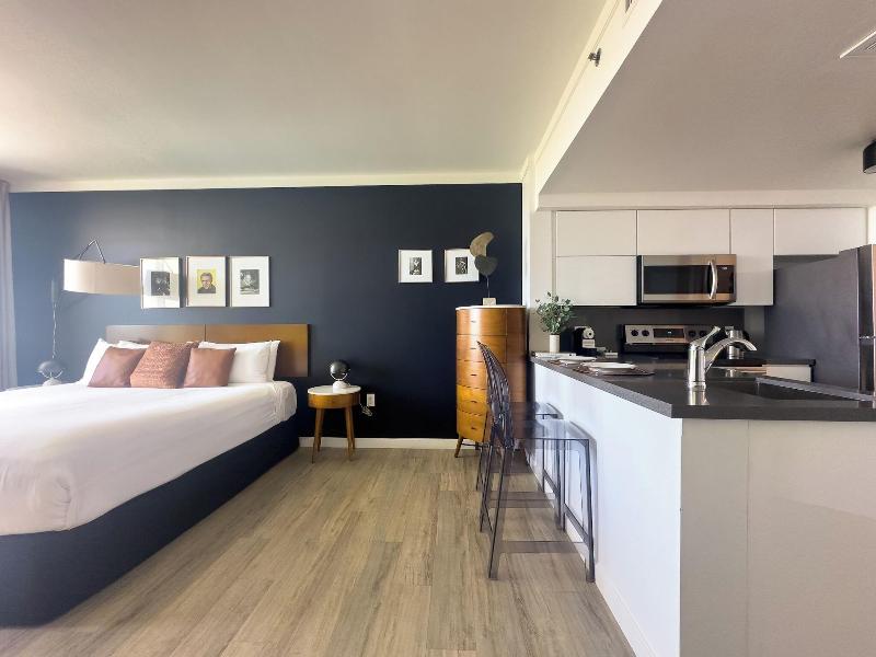 Miami Vacation Rentals Coconut Grove image