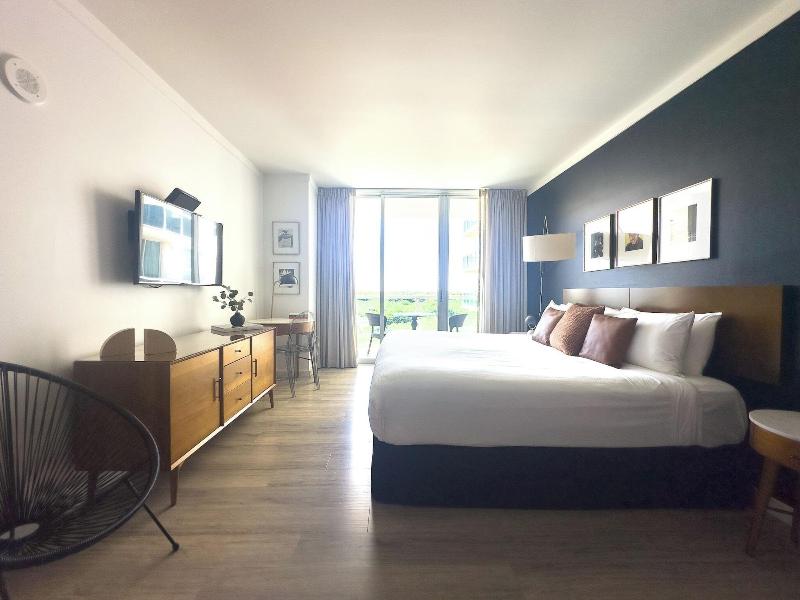 Miami Vacation Rentals Coconut Grove image