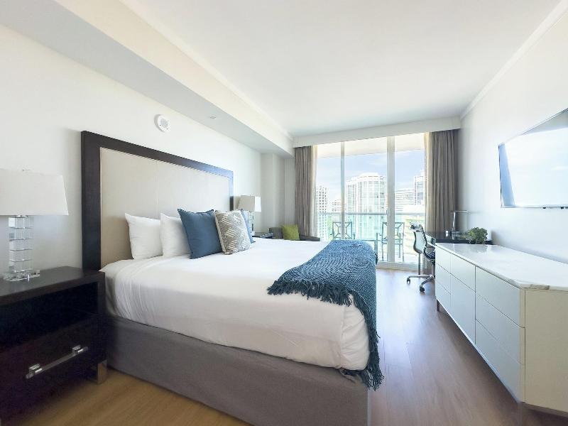 Miami Vacation Rentals Coconut Grove image