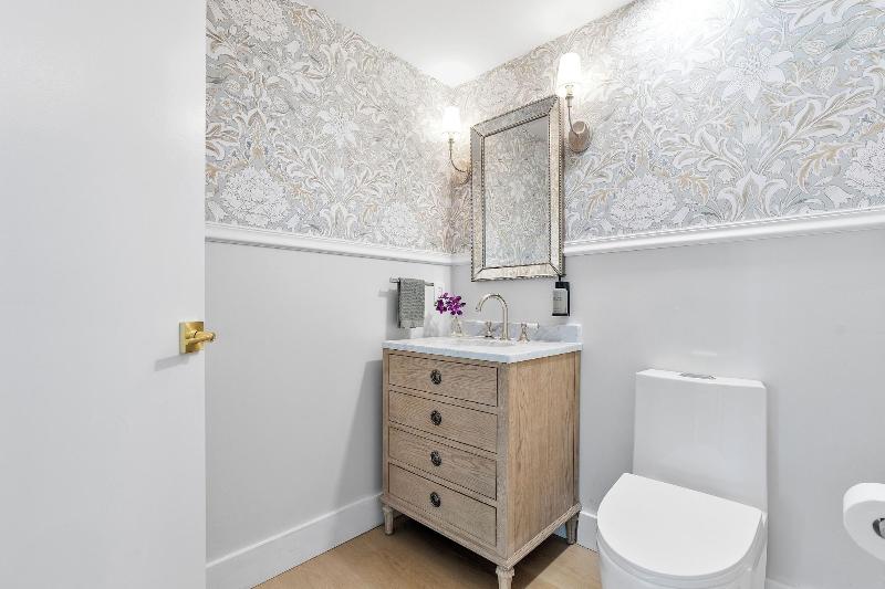 Miami Vacation Rentals Coconut Grove image
