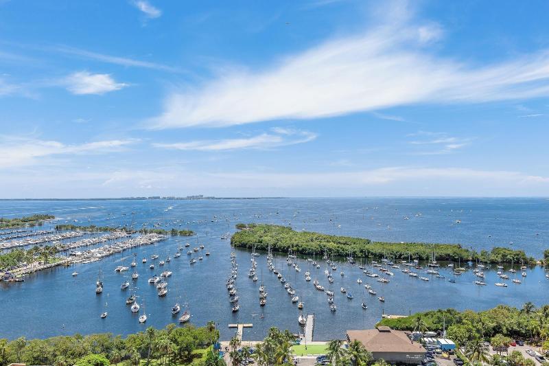 Miami Vacation Rentals Coconut Grove image