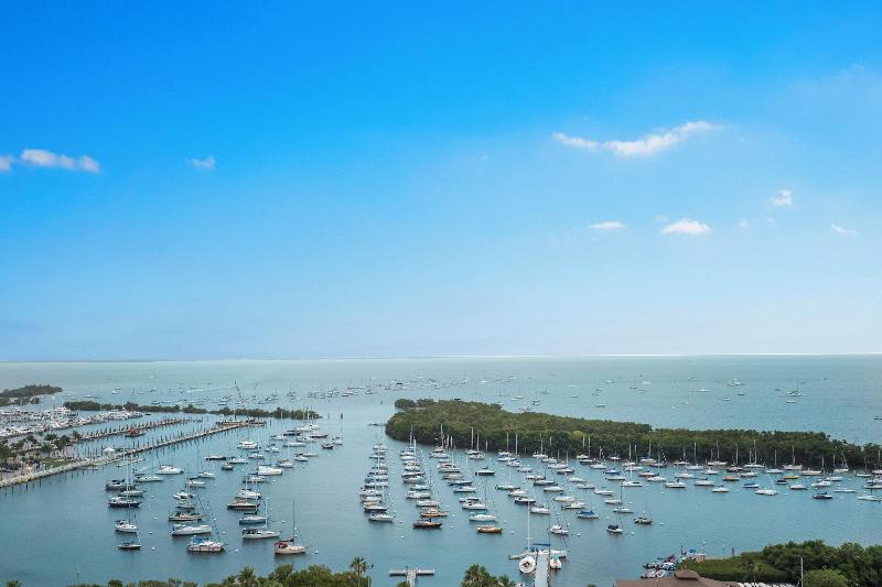 Miami Vacation Rentals Coconut Grove image