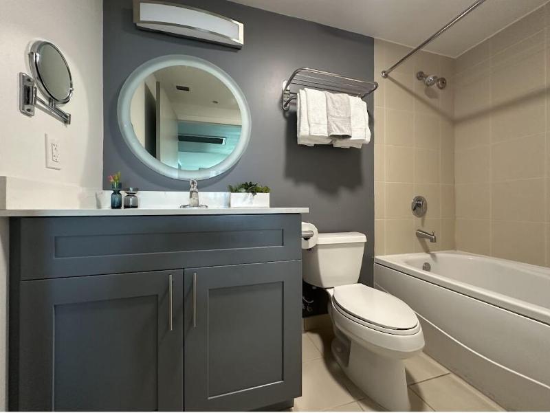 Miami Vacation Rentals Coconut Grove image
