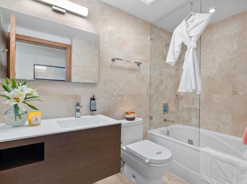 Miami Vacation Rentals Coconut Grove image