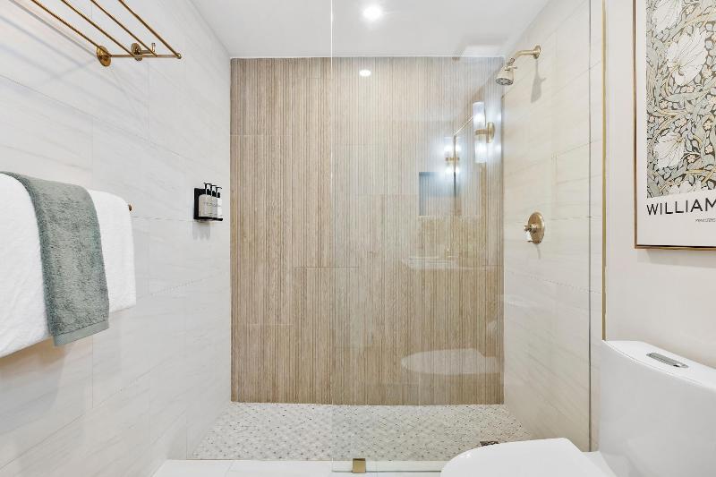 Miami Vacation Rentals Coconut Grove image