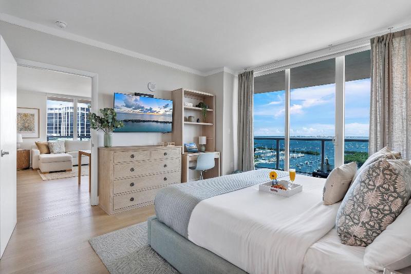Miami Vacation Rentals Coconut Grove image
