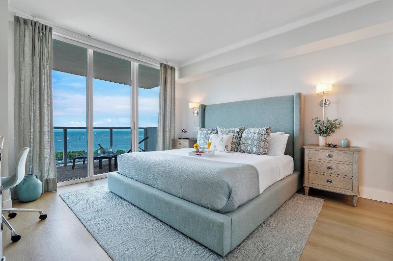 Miami Vacation Rentals Coconut Grove image