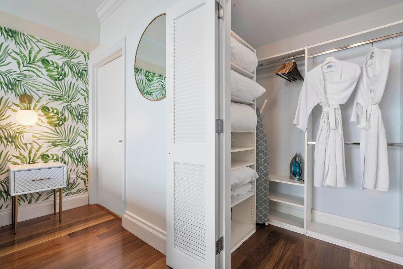 Miami Vacation Rentals Coconut Grove image
